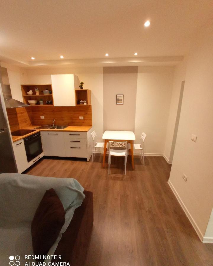 Tirana Apartment Garda Luaran gambar